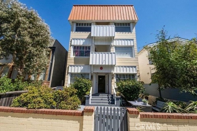 Detail Gallery Image 2 of 6 For 30 Dudley Ave #18,  Venice,  CA 90291 - 0 Beds | 1 Baths