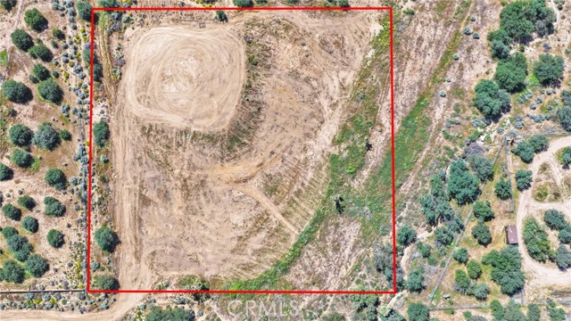 Detail Gallery Image 4 of 12 For 11129 Prairie, Oak Hills,  CA 92344 - – Beds | – Baths