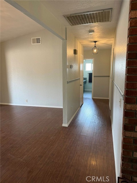 Detail Gallery Image 12 of 21 For 14040 Hopi Rd, Apple Valley,  CA 92307 - 3 Beds | 2 Baths