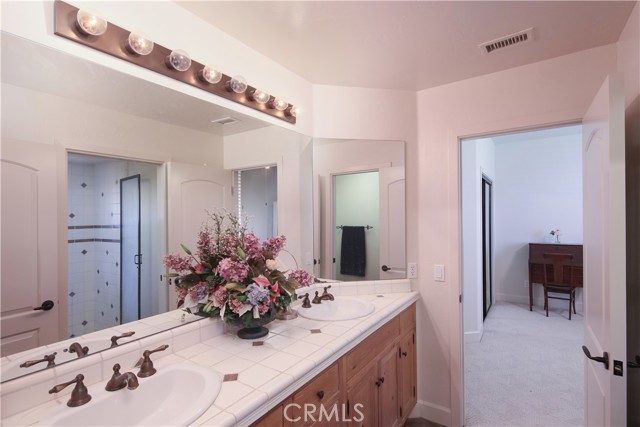 17470 Vanderhill Circle, Perris CA: https://media.crmls.org/medias/fcc46108-df86-4c99-9e3e-73f8cdf019d5.jpg