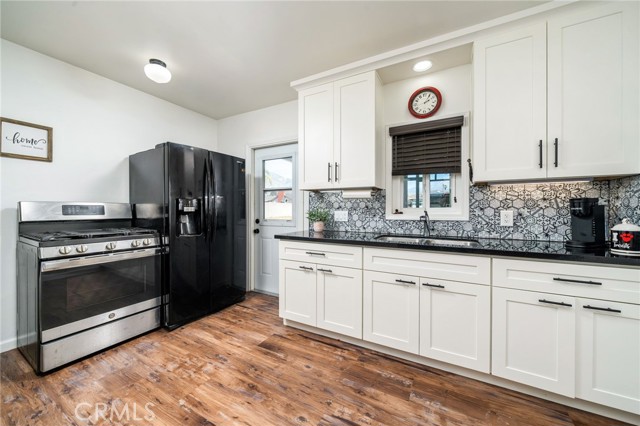 Detail Gallery Image 10 of 20 For 7499 Olive Tree Lane, Highland,  CA 92346 - 3 Beds | 1 Baths