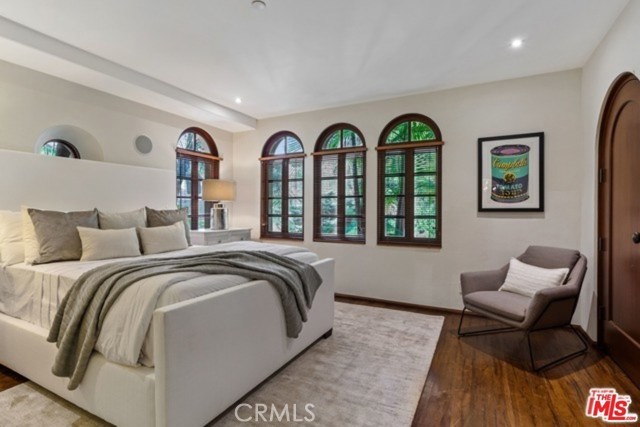 Detail Gallery Image 21 of 29 For 746 Norway Ln, Los Angeles,  CA 90049 - 5 Beds | 6 Baths