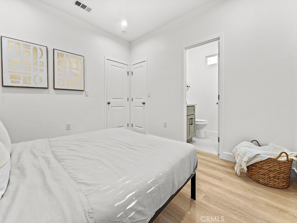 MLS #OC25238691 image #6