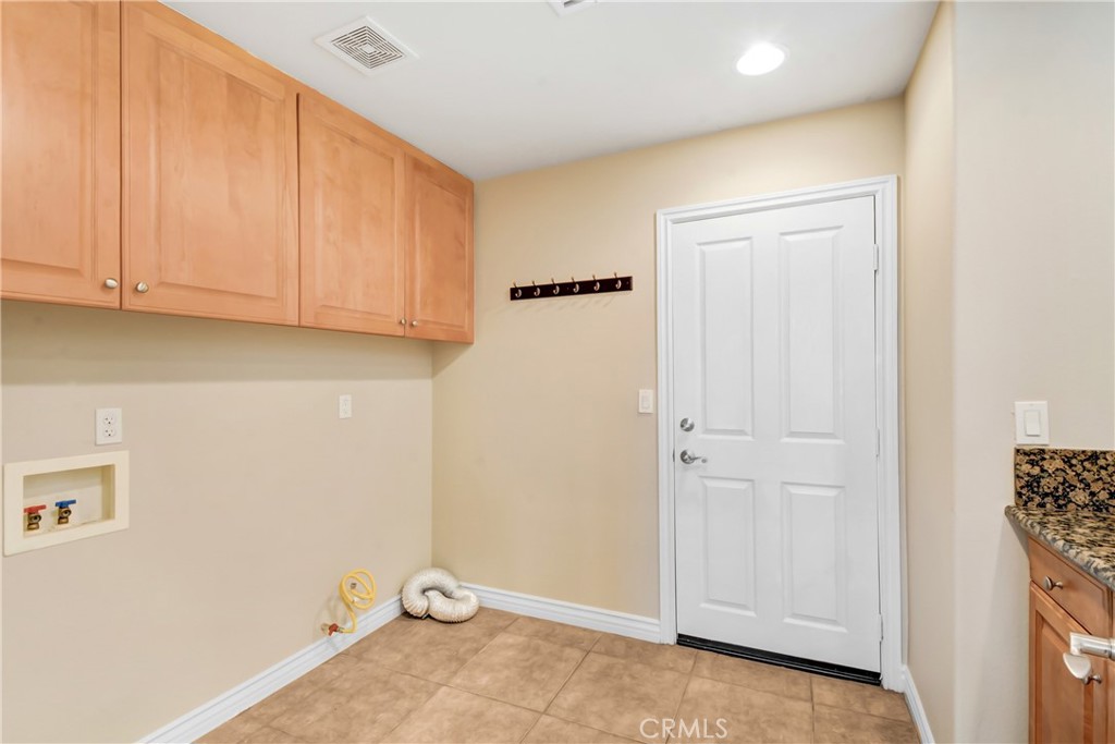 MLS #IV25268126 image #8