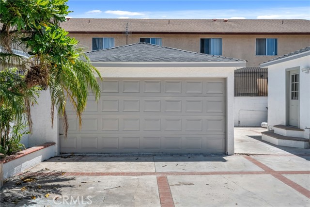 314 N Jackson Street, Santa Ana CA: https://media.crmls.org/medias/fcc87a61-ca41-48f3-a12a-a62d63c32b6b.jpg