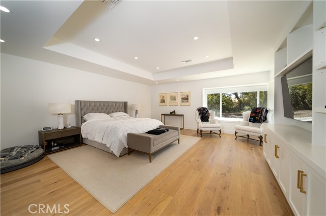 Detail Gallery Image 15 of 45 For 23443 Hatteras St, Woodland Hills,  CA 91367 - 5 Beds | 4 Baths