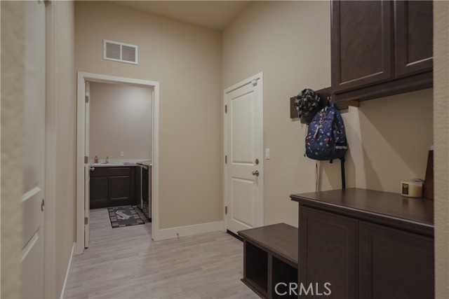 Detail Gallery Image 33 of 50 For 2374 Paramount Ln, Manteca,  CA 95337 - 3 Beds | 2/1 Baths