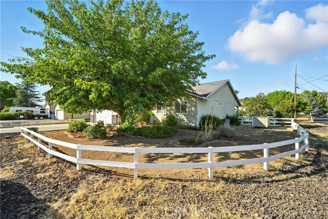 Detail Gallery Image 2 of 22 For 18642 Spyglass Rd, Hidden Valley Lake,  CA 95467 - 3 Beds | 2 Baths