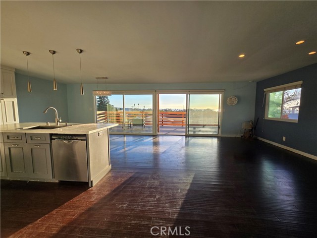 Detail Gallery Image 10 of 25 For 509 N Helberta a,  Redondo Beach,  CA 90277 - 3 Beds | 2 Baths