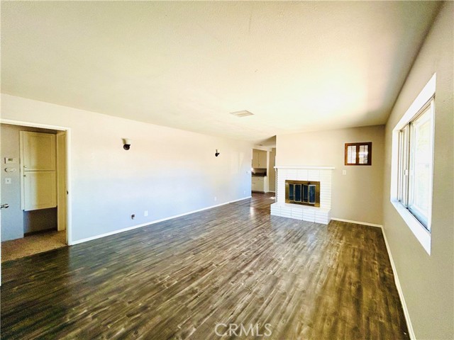 Detail Gallery Image 5 of 45 For 527 Fern Pl, Hemet,  CA 92543 - 2 Beds | 2 Baths