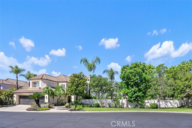 7 Mariposa, Rancho Santa Margarita CA: https://media.crmls.org/medias/fccbbb88-4476-4d87-a628-25511f7d0413.jpg