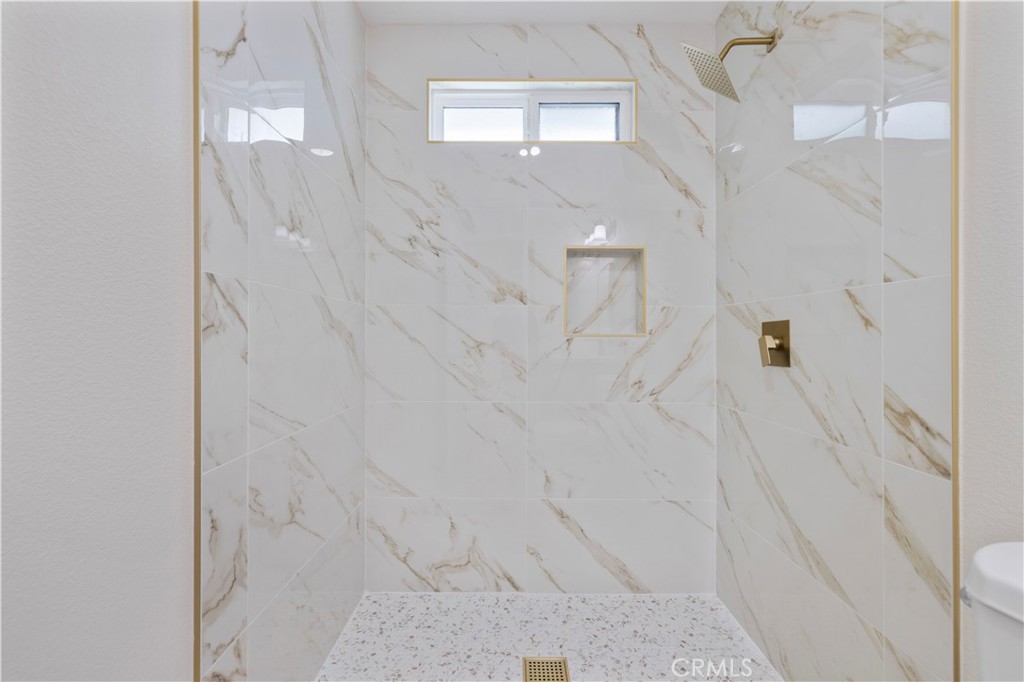 MLS #SR25242168 image #12