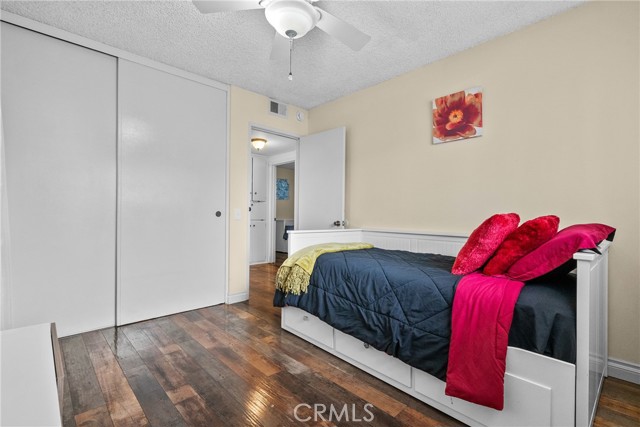 Detail Gallery Image 33 of 59 For 9558 Swinton, North Hills,  CA 91343 - 3 Beds | 2 Baths