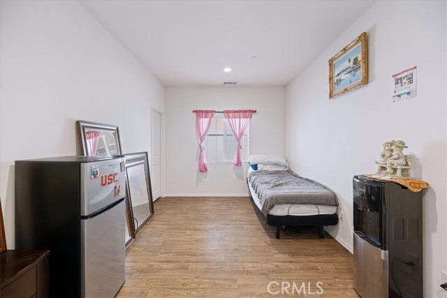 Detail Gallery Image 12 of 22 For 26947 Mountaingate, Menifee,  CA 92585 - 4 Beds | 3 Baths