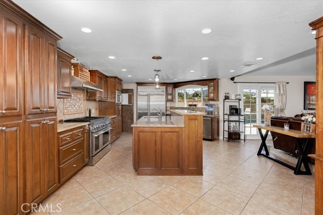 35225 Crystal Street, Yucaipa CA: https://media.crmls.org/medias/fcccaf12-1d47-4e19-be59-96a79edbaa85.jpg