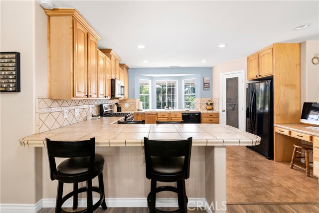 Detail Gallery Image 15 of 56 For 30405 Del Rey Rd, Temecula,  CA 92591 - 4 Beds | 3 Baths