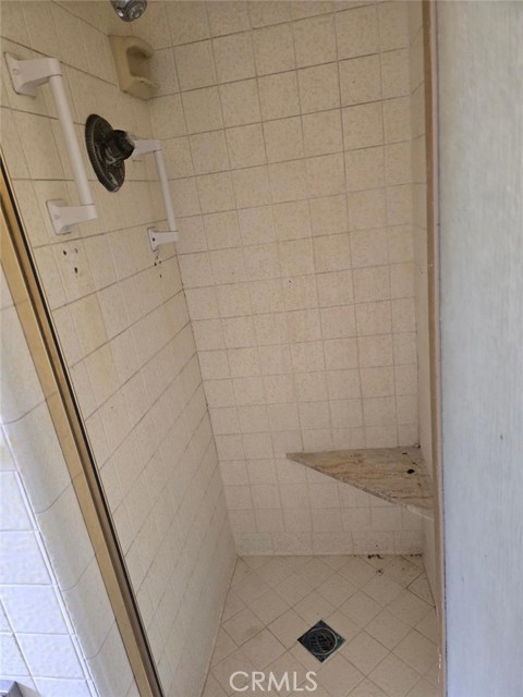 7710 S Halldale Avenue, Los Angeles CA: https://media.crmls.org/medias/fccdf7b8-e37a-4cf8-8ead-a9706aa4925f.jpg