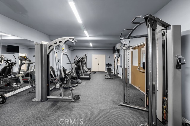 Detail Gallery Image 27 of 33 For 6752 Hillpark #202,  Los Angeles,  CA 90068 - 2 Beds | 2 Baths