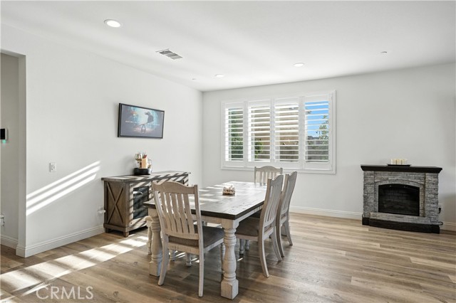Detail Gallery Image 17 of 75 For 11715 Periwinkle Pl, Jurupa Valley,  CA 91752 - 6 Beds | 4/1 Baths