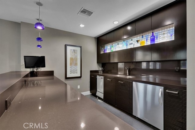 Image 73 of 75 For 300 4th Street 214