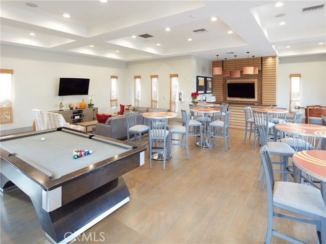 4 Bed Home for Sale in Hawthorne, California