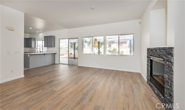 27615 Chatham Lane, Menifee CA: https://media.crmls.org/medias/fcd19a07-d28d-421f-b5c2-47054518e980.jpg