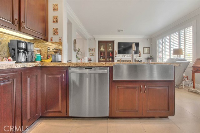 Detail Gallery Image 23 of 67 For 27641 Atlas Ln, Canyon Country,  CA 91351 - 4 Beds | 2/1 Baths