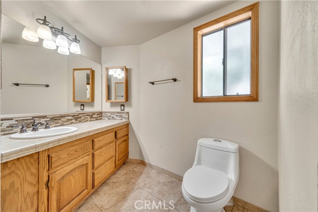 2528 Key Court, Lancaster CA: https://media.crmls.org/medias/fcd216ef-db89-4c94-b9b5-6130dd51aa28.jpg