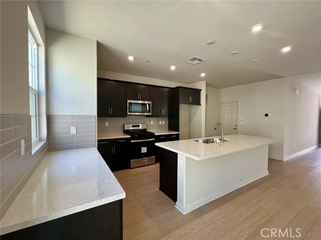 26592 Ashley Road, Menifee CA: https://media.crmls.org/medias/fcd37c88-ba5e-4968-ae0d-74cdd091ffa7.jpg