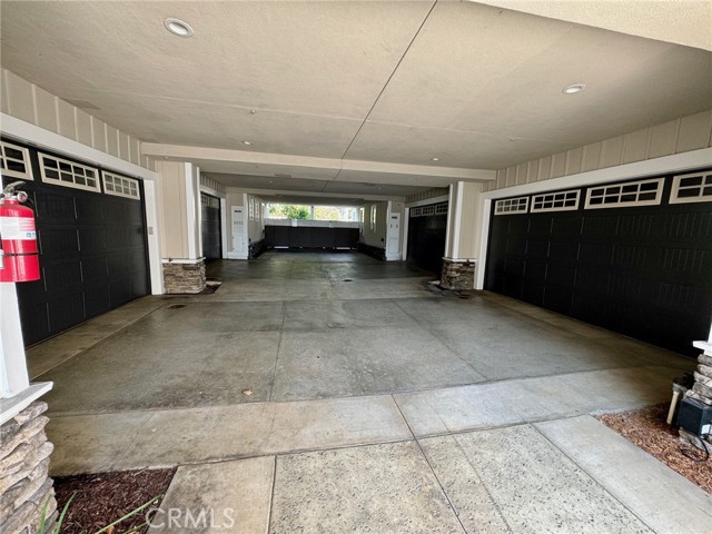 Detail Gallery Image 5 of 75 For 804 N Irena Ave #B,  Redondo Beach,  CA 90277 - 3 Beds | 2/1 Baths