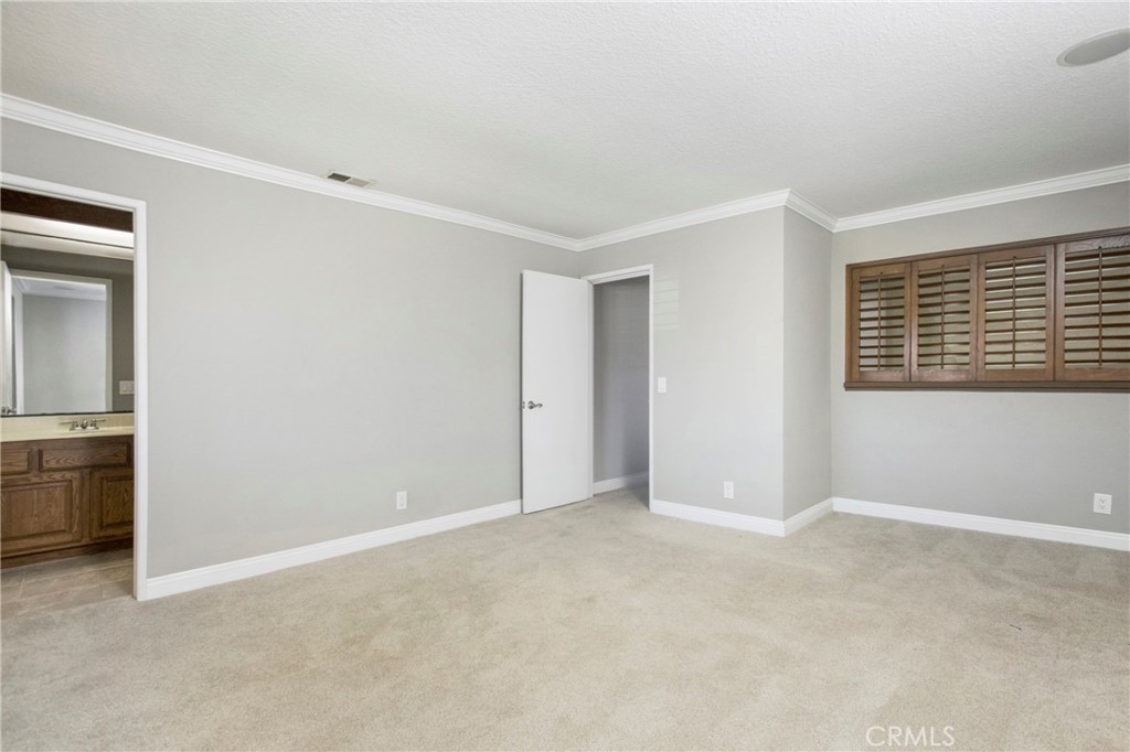 MLS #OC25247447 image #24