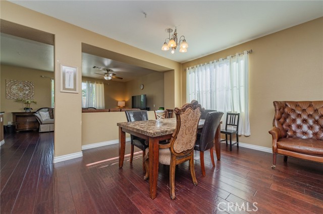 Detail Gallery Image 9 of 45 For 5891 Forest Oaks, Fontana,  CA 92336 - 6 Beds | 4/1 Baths