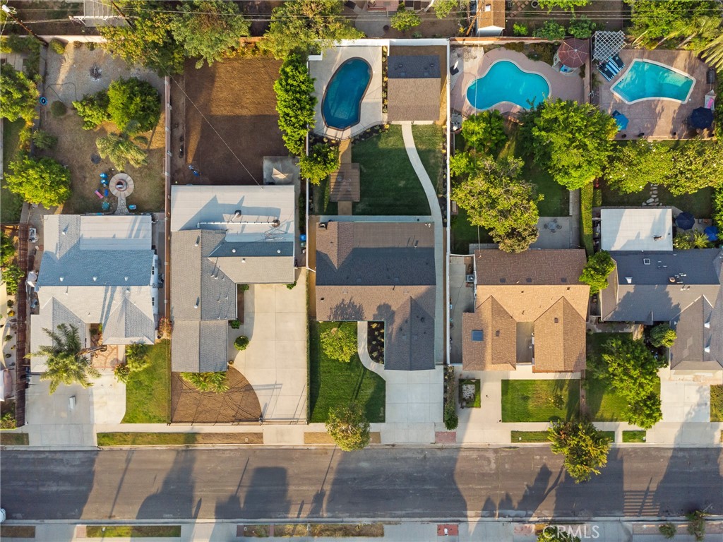 https://media.crmls.org/medias/fcd62381-ae30-4281-9ba8-e03073eaab65.jpg?preset=X-Large