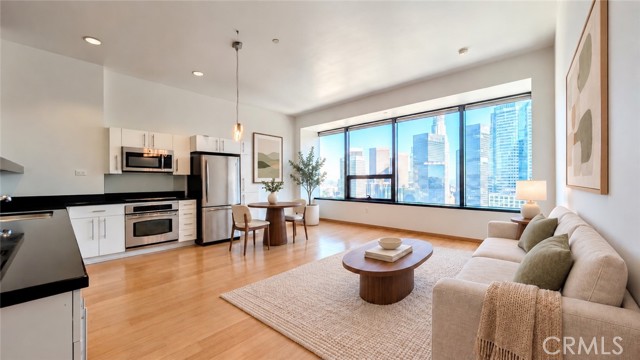 1100 Wilshire Blvd Unit 2507