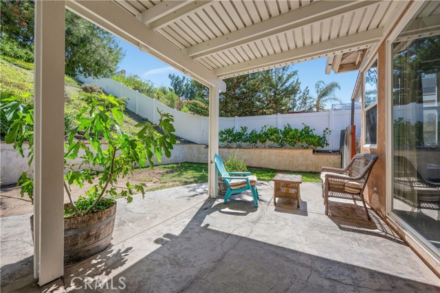 42708 Mountain Shadow Road, Murrieta CA: https://media.crmls.org/medias/fcd79518-14be-4416-b16d-7e72b92eb7a8.jpg