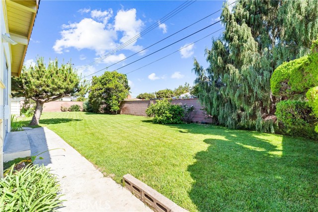 Detail Gallery Image 19 of 57 For 9521 Royal Palm Bld, Garden Grove,  CA 92841 - 4 Beds | 2/1 Baths