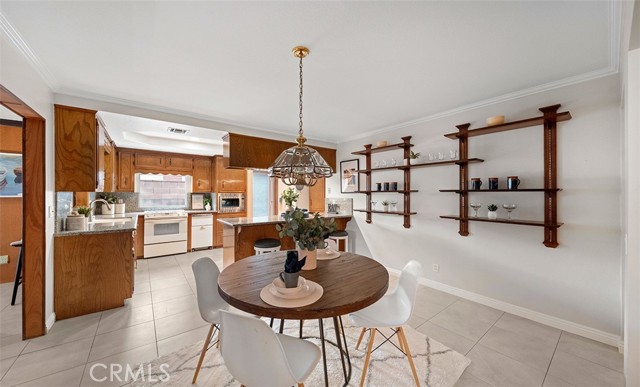 Detail Gallery Image 9 of 50 For 224 W Crystal View Ave, Orange,  CA 92865 - 4 Beds | 2 Baths