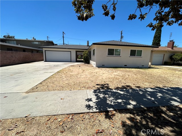 Detail Gallery Image 1 of 1 For 3681 N Effie St, Fresno,  CA 93726 - 3 Beds | 1/1 Baths