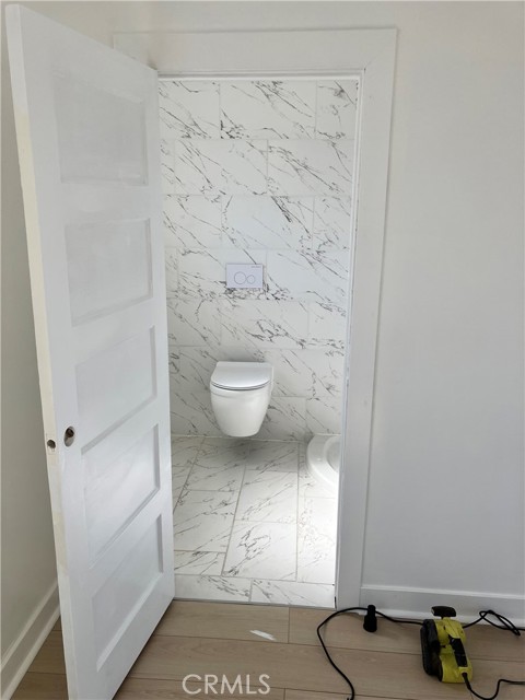 Detail Gallery Image 16 of 43 For 1818 W 81st, Los Angeles,  CA 90047 - 4 Beds | 3/1 Baths