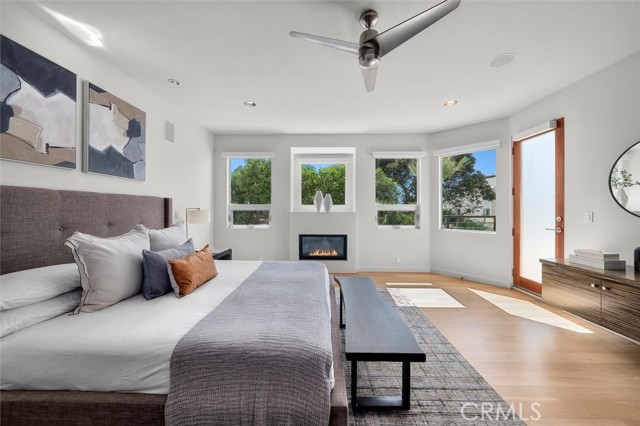 36 15th Street, Hermosa Beach CA: https://media.crmls.org/medias/fcd88a6d-3a2e-4dd4-a5d3-fda83db94d5c.jpg