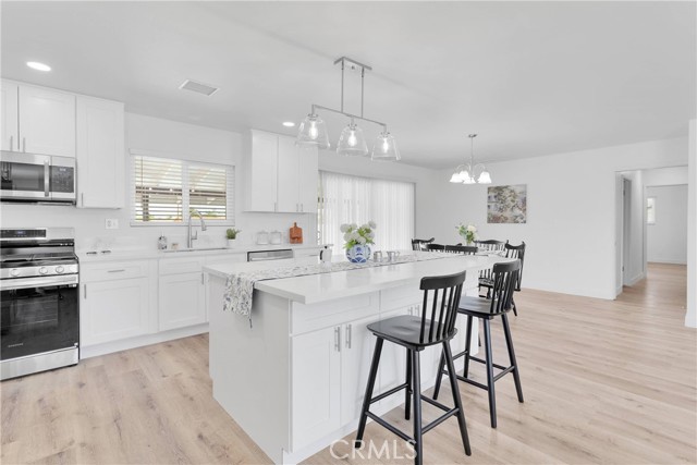 Detail Gallery Image 19 of 33 For 20972 Quilente Rd, Apple Valley,  CA 92307 - 3 Beds | 2 Baths