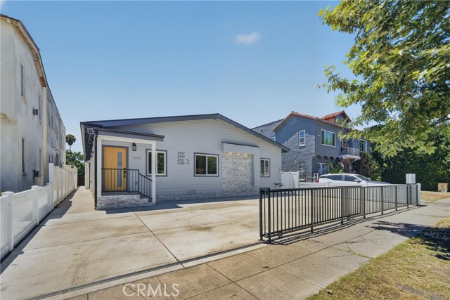 2937 10th AVE