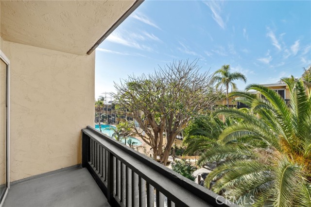 Detail Gallery Image 8 of 33 For 770 W Imperial Ave #68,  El Segundo,  CA 90245 - 2 Beds | 2 Baths