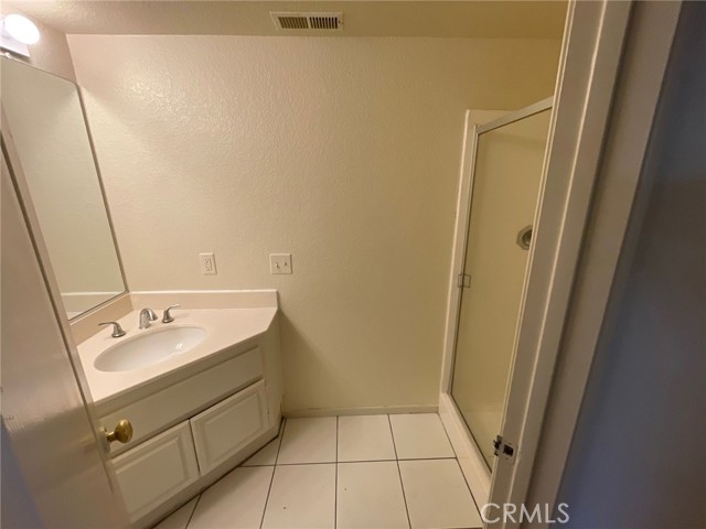 Detail Gallery Image 13 of 28 For 30275 Avenir Way, Menifee,  CA 92584 - 4 Beds | 2/1 Baths