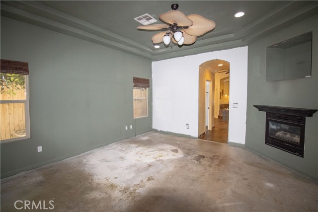 Detail Gallery Image 36 of 61 For 12011 Manorwood St, Bakersfield,  CA 93311 - 4 Beds | 2/1 Baths