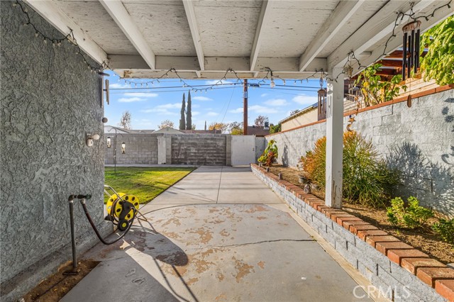 Detail Gallery Image 32 of 34 For 1817 N Hollywood, Burbank,  CA 91505 - 2 Beds | 1 Baths