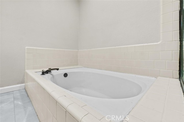 Detail Gallery Image 19 of 26 For 645 E Champlain Dr #132,  Fresno,  CA 93730 - 2 Beds | 2 Baths