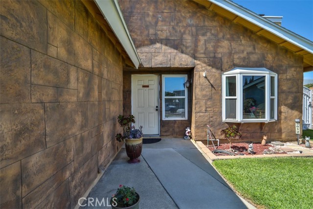 3012 Homer Circle, Jurupa Valley CA: https://media.crmls.org/medias/fcda8a3a-eb71-412d-a2c9-77cfbb3c9b41.jpg