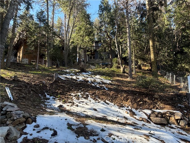 Detail Gallery Image 15 of 20 For 24989 Highland, Crestline,  CA 92325 - – Beds | – Baths