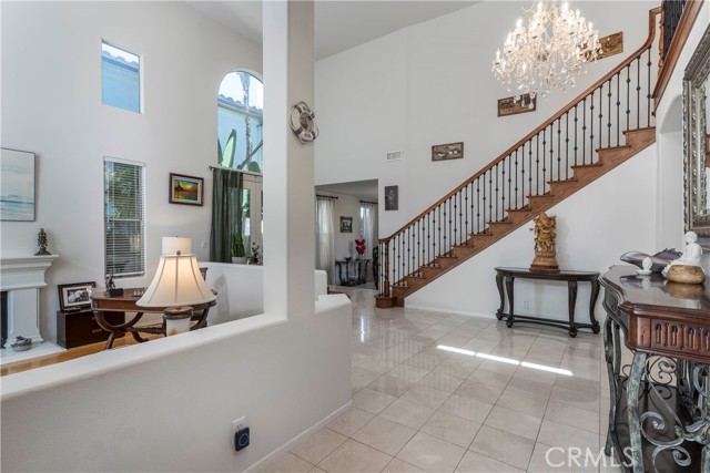 Detail Gallery Image 5 of 44 For 7371 Westcliff, West Hills,  CA 91307 - 5 Beds | 5 Baths